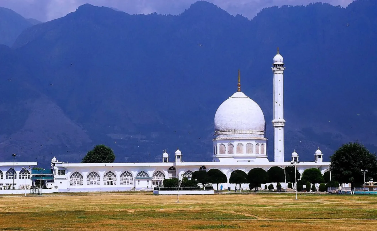 Dargah-Hazratbal, Kashmir