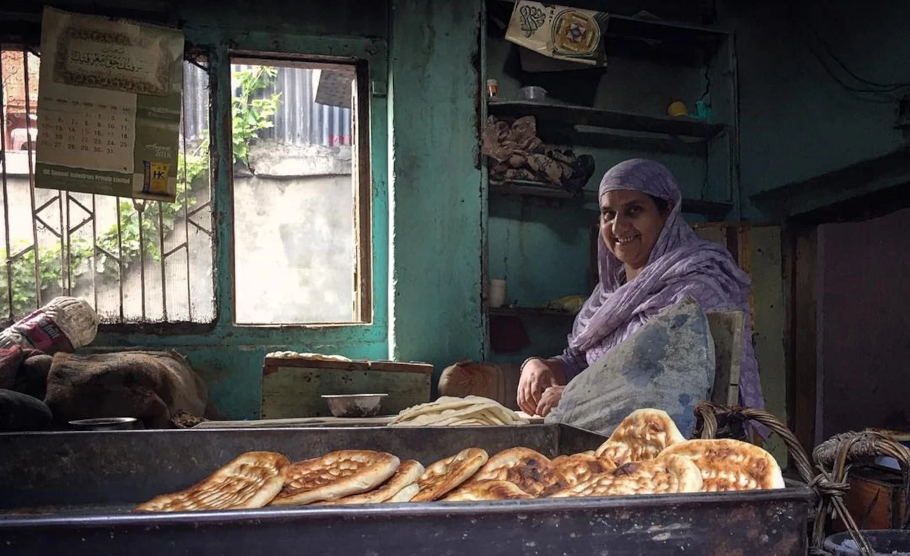 Kashmir-beadmaker