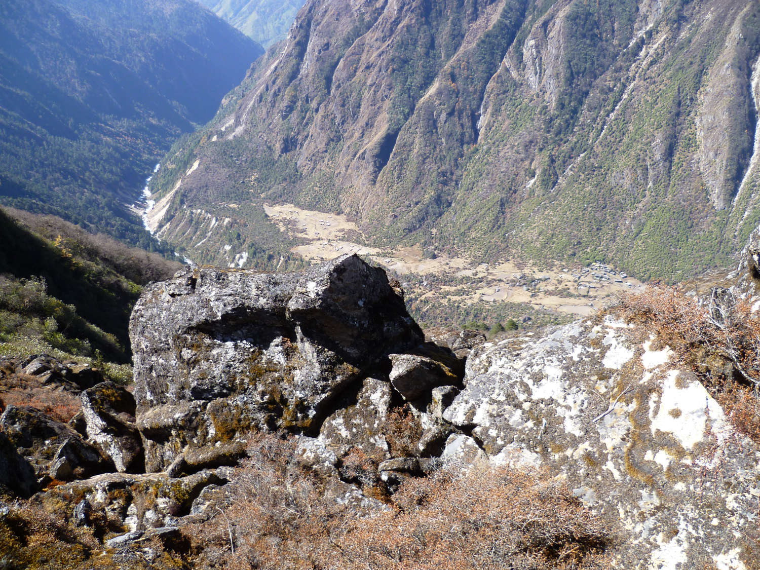 kangchenjunga-37-a-birds-eye-view-of-phole-from-above-ghunsa