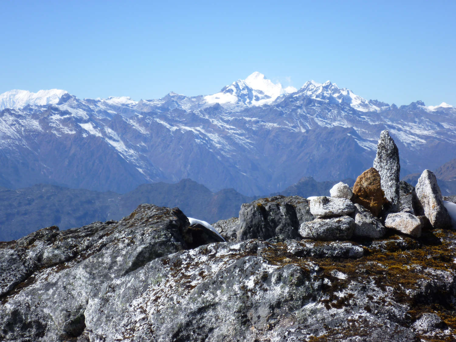 kangchenjunga-47-looking-west-from-sinion-la-view-of-makalu